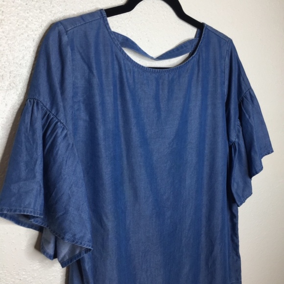 LOFT Chambray Open Back with Flutter Sleeves Top M - Picture 3 of 4